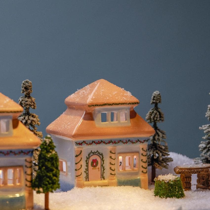 Domek ceramiczny na kadzidełka i tea lighty (1 tealight & 20 kadzideł w zestawie) – inne ujęcie