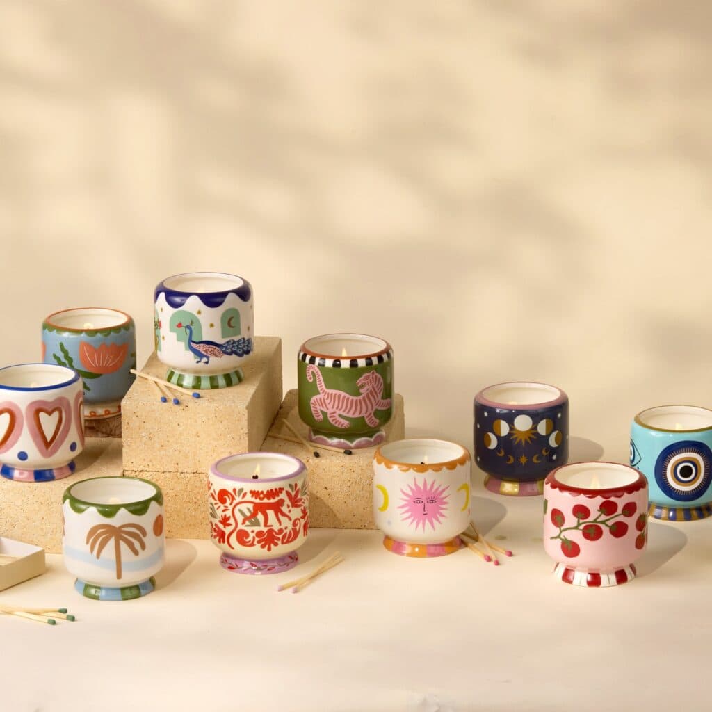 Świeca sojowa w ceramice - Paddywax Adopo – inne ujęcie