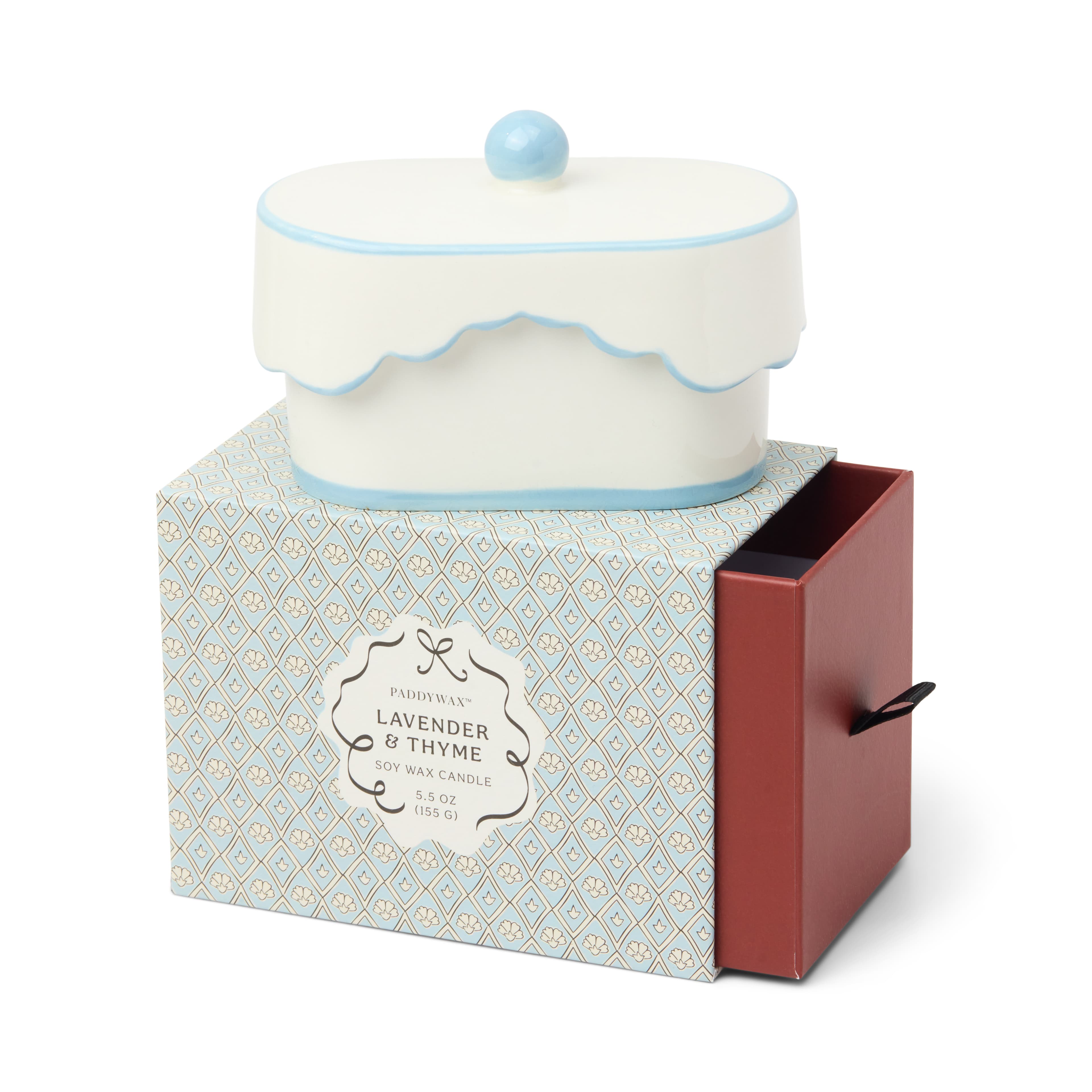 Świeca sojowa w ceramice – Paddywax Cherie (155g) – Lavender & Thyme / Blue & White